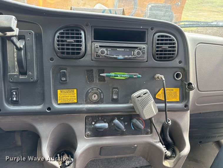 image for item FB6727 2009 Freightliner B2 school bus