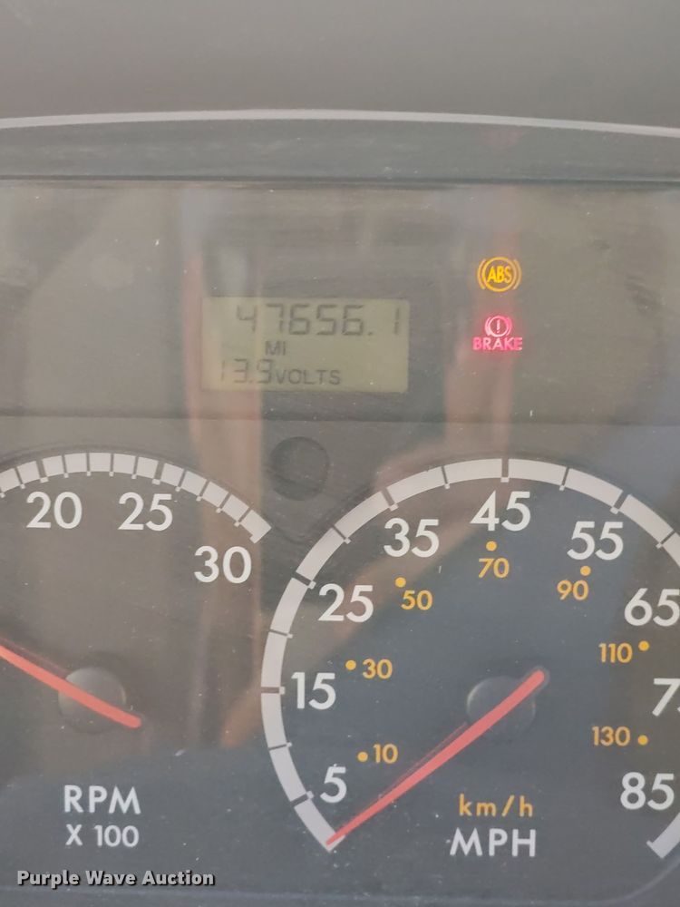 image for item FB6727 2009 Freightliner B2 school bus