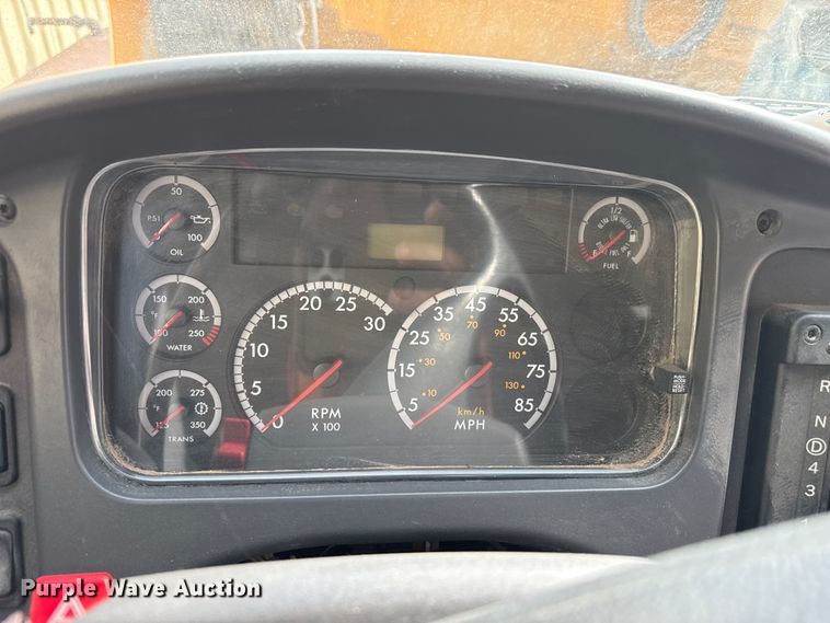 image for item FB6727 2009 Freightliner B2 school bus