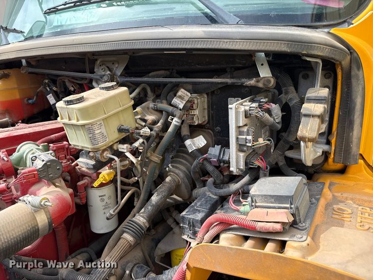 image for item FB6727 2009 Freightliner B2 school bus