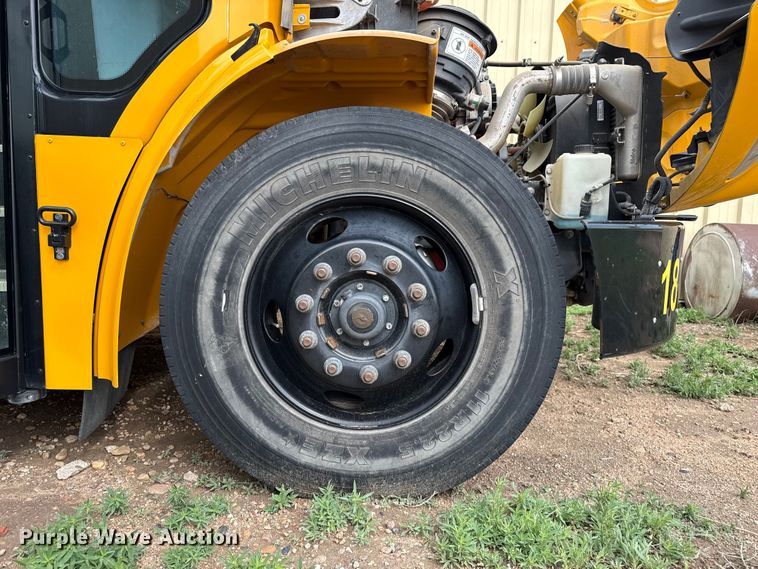 image for item FB6727 2009 Freightliner B2 school bus
