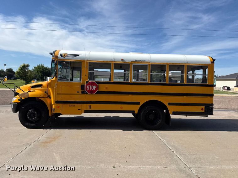 image for item FB6731 2006 IC CE200 school bus