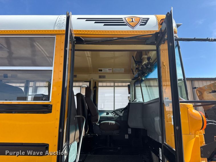 image for item FB6731 2006 IC CE200 school bus