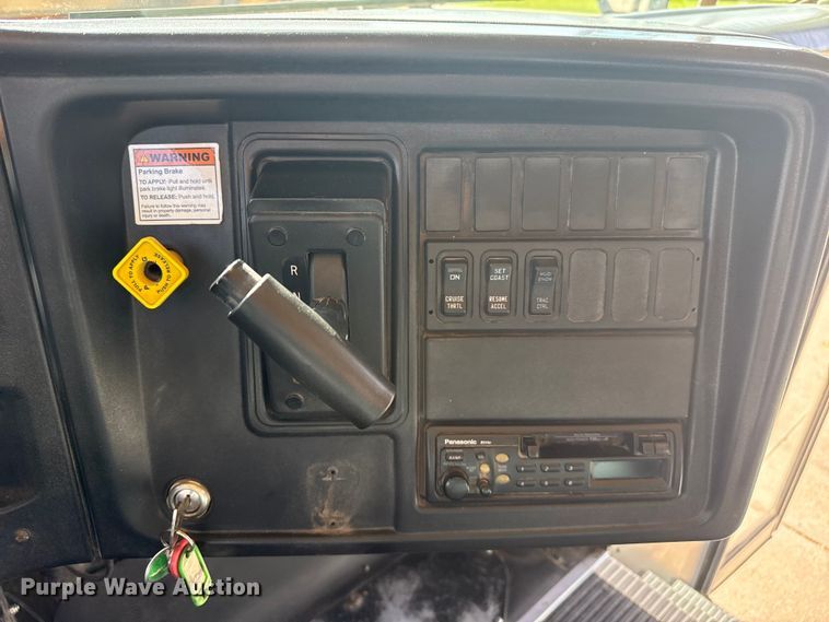 image for item FB6731 2006 IC CE200 school bus
