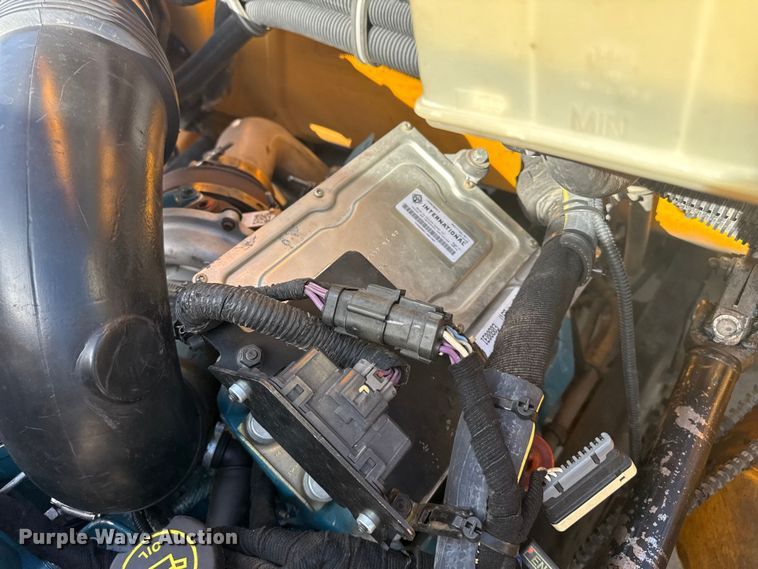 image for item FB6731 2006 IC CE200 school bus