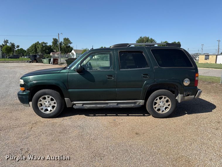 image for item FB6744 2003 Chevrolet Tahoe SUV