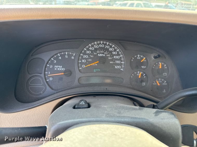 image for item FB6744 2003 Chevrolet Tahoe SUV