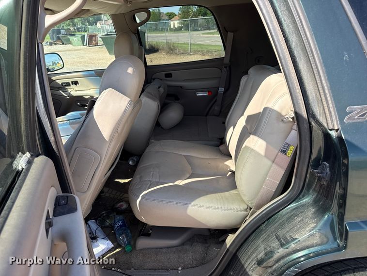 image for item FB6744 2003 Chevrolet Tahoe SUV
