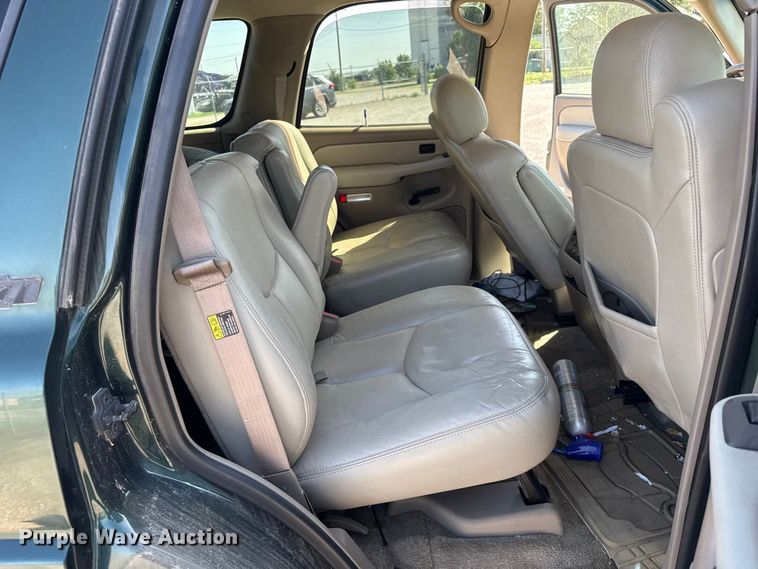 image for item FB6744 2003 Chevrolet Tahoe SUV