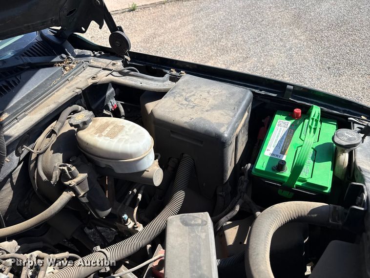 image for item FB6744 2003 Chevrolet Tahoe SUV