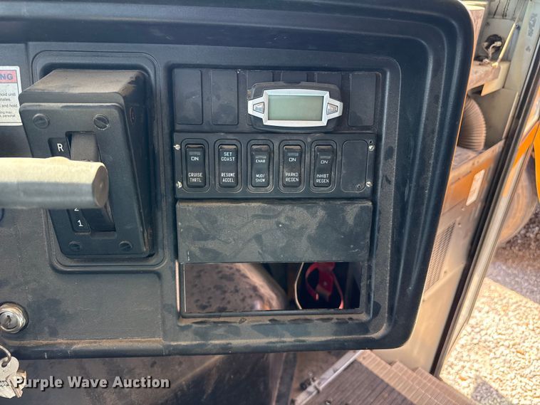image for item FB6766 2009 IC CE300 school bus