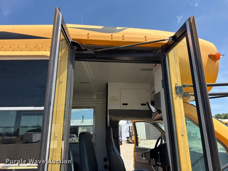 image for item FB6768 2005 Chevrolet Blue Bird school bus