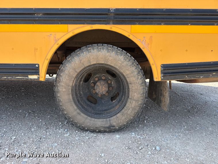 image for item FB6768 2005 Chevrolet Blue Bird school bus