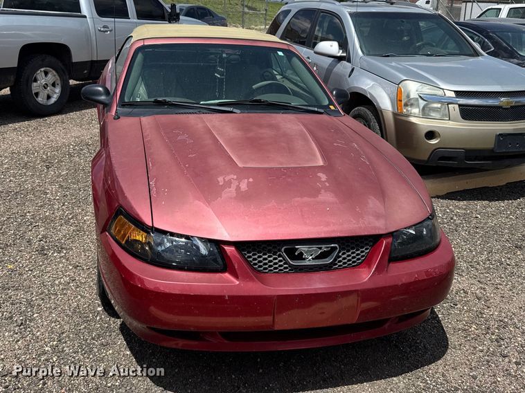 image for item FB7444 2004 Ford Mustang convertible