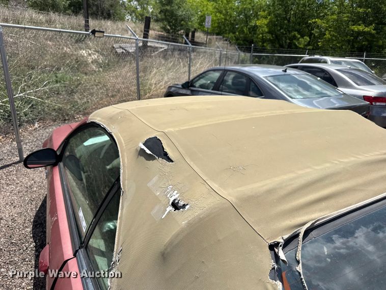 image for item FB7444 2004 Ford Mustang convertible