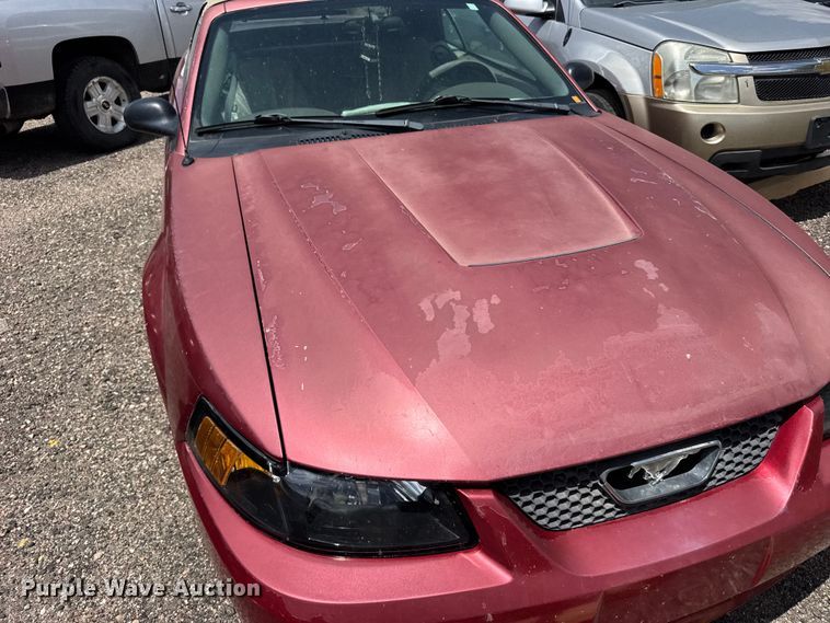 image for item FB7444 2004 Ford Mustang convertible