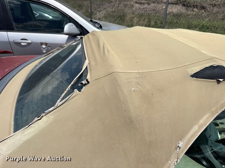 image for item FB7444 2004 Ford Mustang convertible