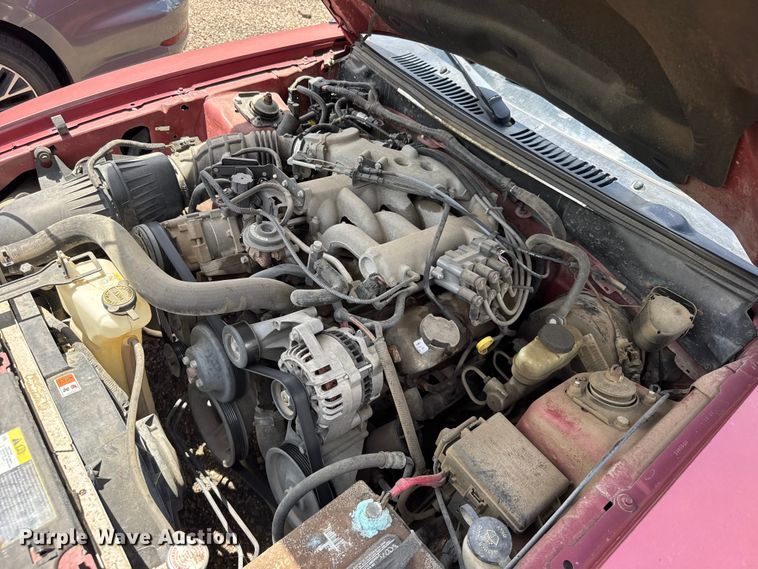 image for item FB7444 2004 Ford Mustang convertible