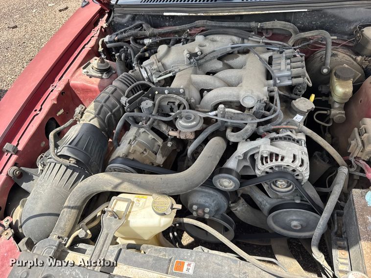 image for item FB7444 2004 Ford Mustang convertible