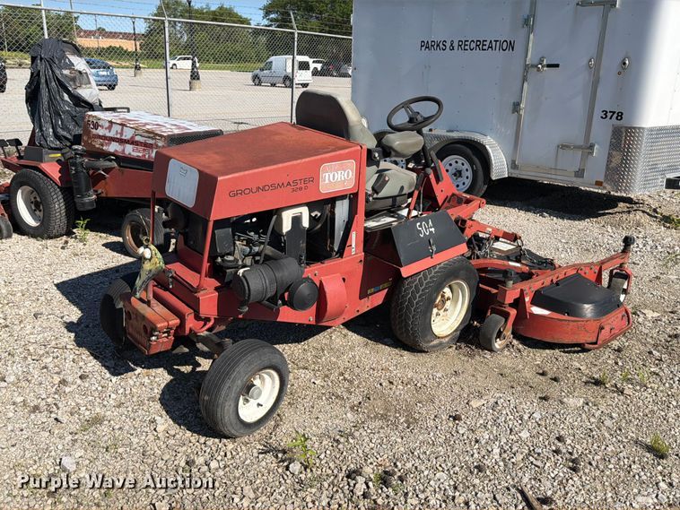 image for item FB8192 Toro Groundsmaster lawn mower