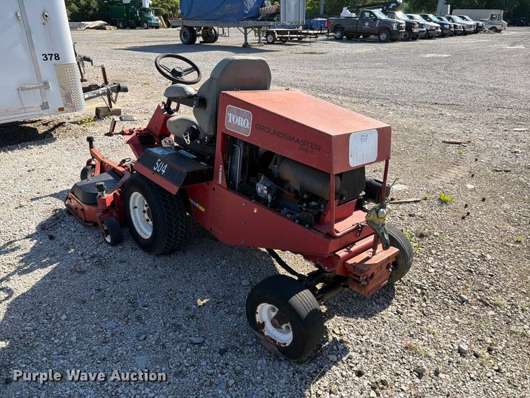image for item FB8192 Toro Groundsmaster lawn mower