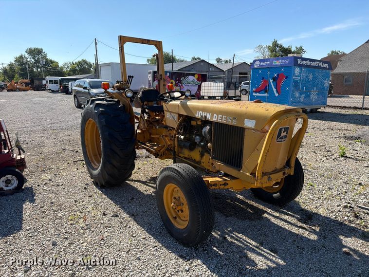 image for item FB8193 John Deere 401B tractor