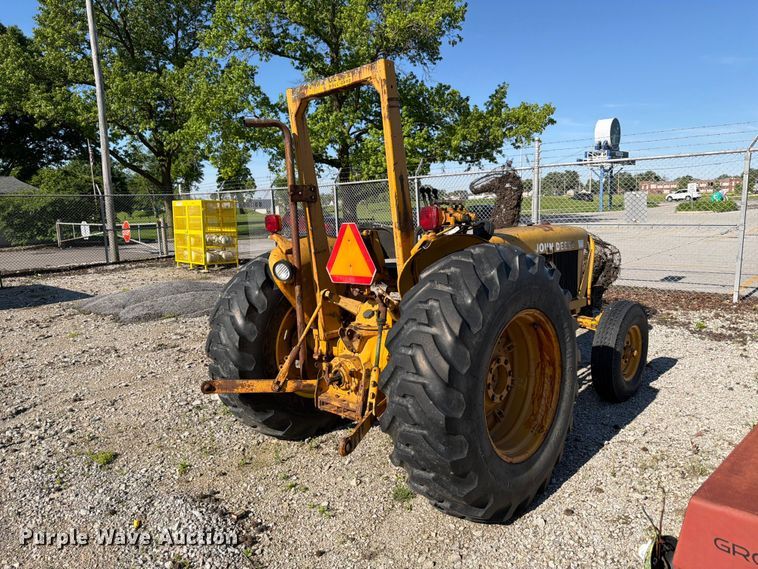 image for item FB8193 John Deere 401B tractor