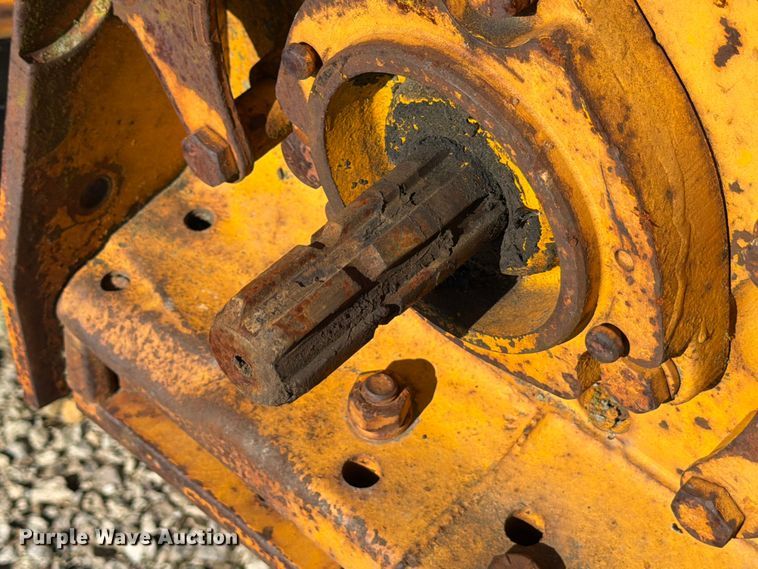 image for item FB8193 John Deere 401B tractor