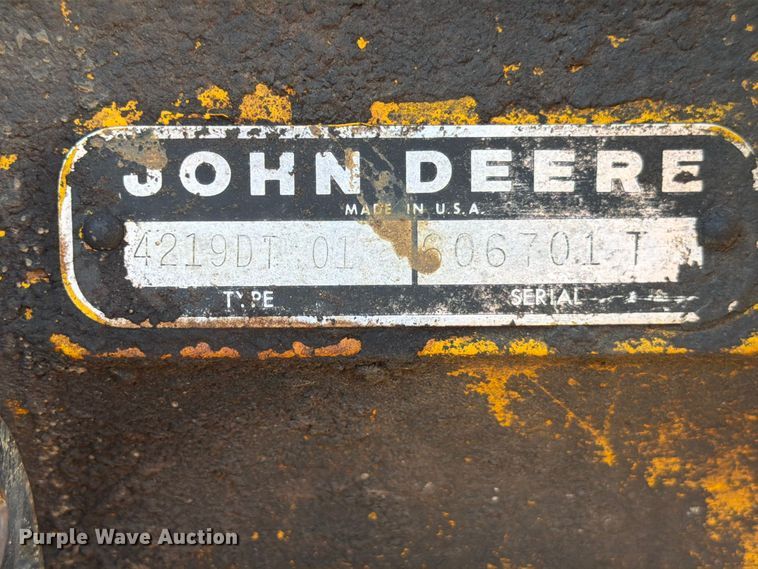 image for item FB8193 John Deere 401B tractor