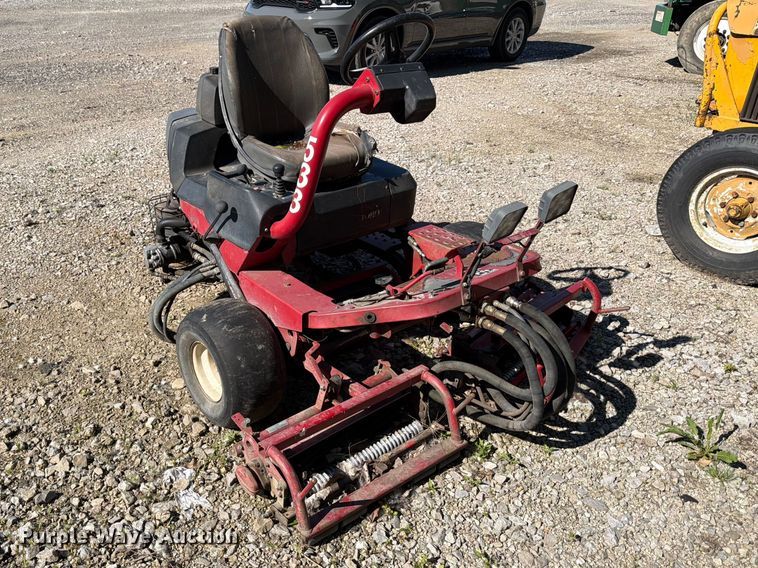 image for item FB8194 Toro Greensmaster 3200 reel mower