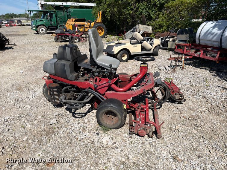 image for item FB8195 Toro Greensmaster 3200 reel mower