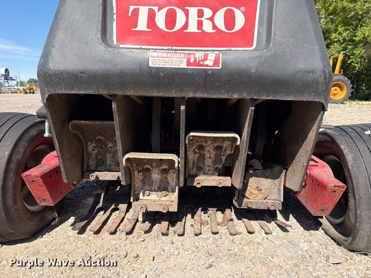 image for item FB8196 Toro 09100 aerator