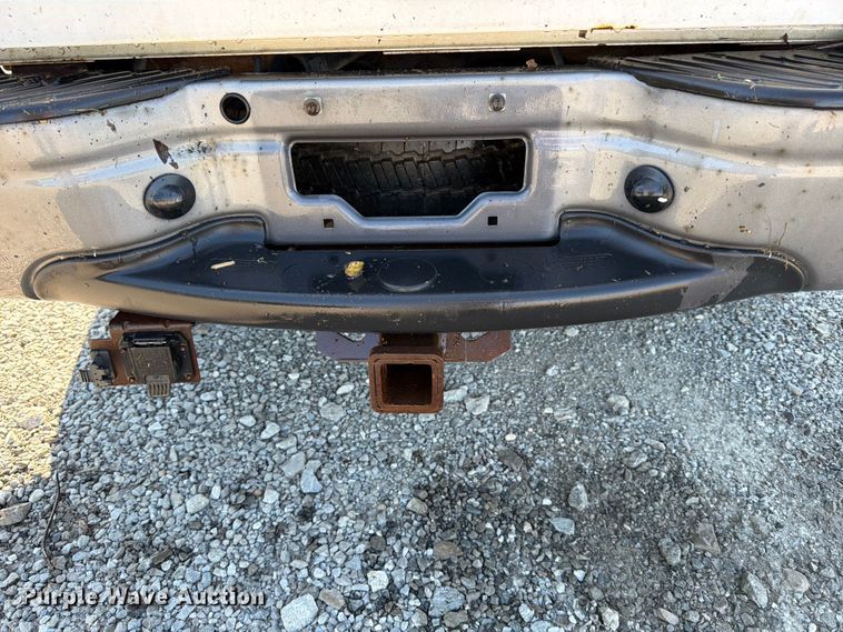 image for item FB8198 2004 Ford F150 pickup truck