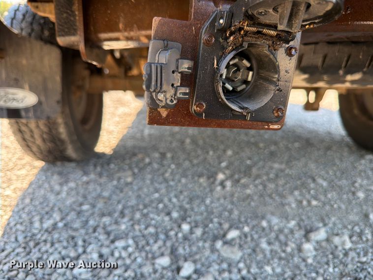 image for item FB8198 2004 Ford F150 pickup truck
