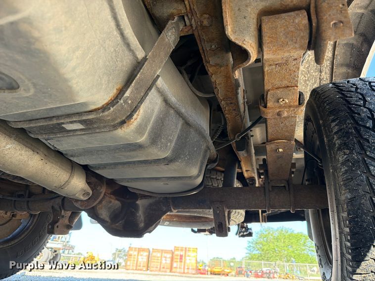 image for item FB8198 2004 Ford F150 pickup truck