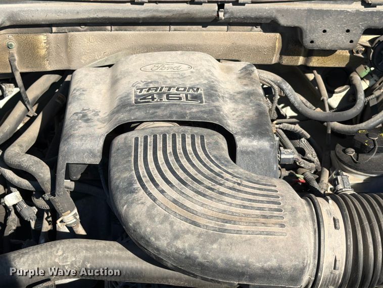 image for item FB8198 2004 Ford F150 pickup truck