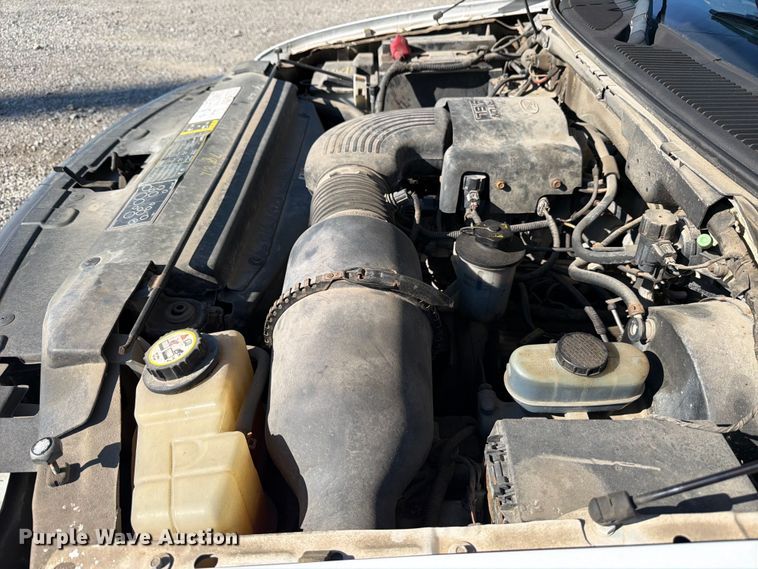image for item FB8198 2004 Ford F150 pickup truck
