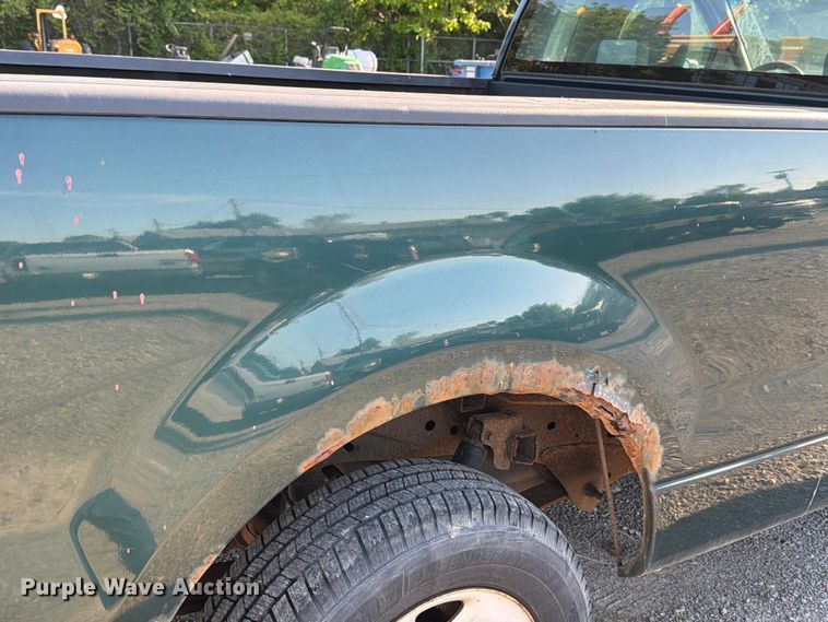 image for item FB8200 2007 Ford F150 pickup truck
