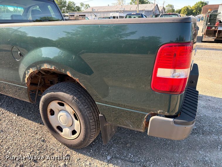 image for item FB8200 2007 Ford F150 pickup truck