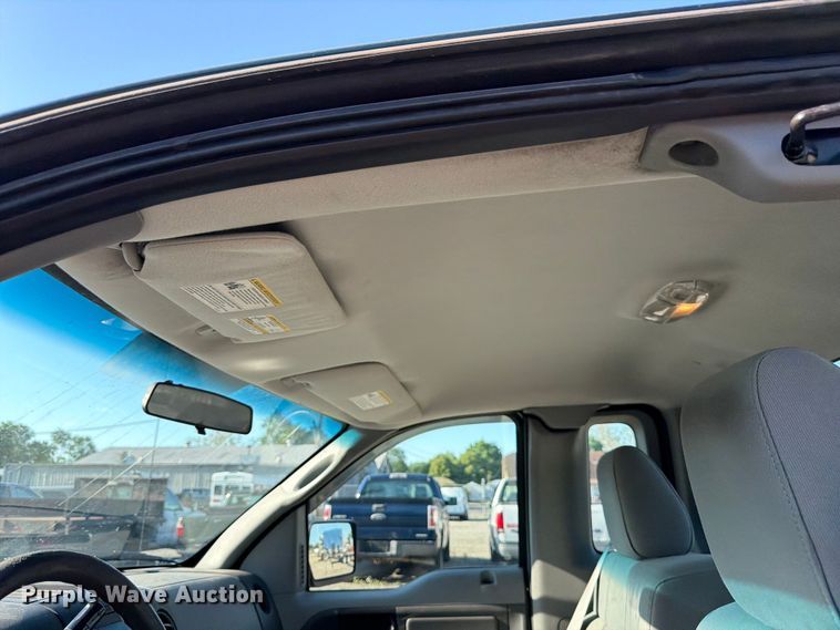 image for item FB8200 2007 Ford F150 pickup truck