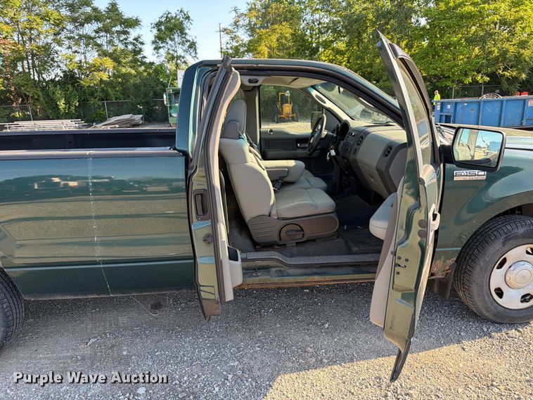 image for item FB8200 2007 Ford F150 pickup truck