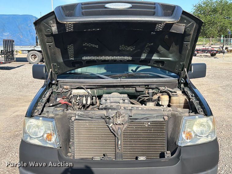image for item FB8200 2007 Ford F150 pickup truck