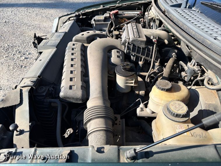 image for item FB8200 2007 Ford F150 pickup truck