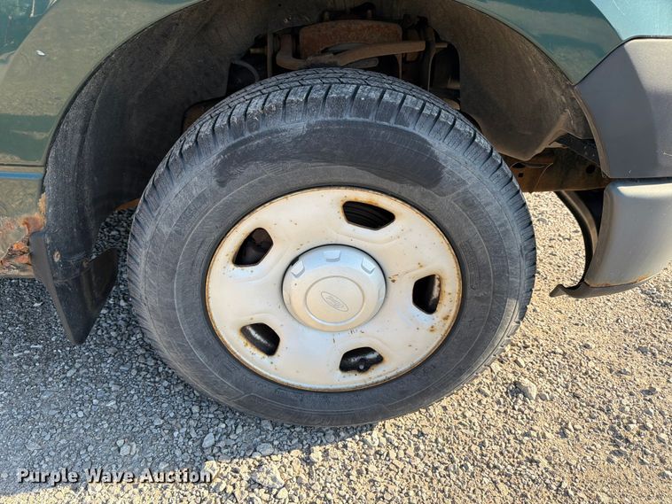 image for item FB8200 2007 Ford F150 pickup truck