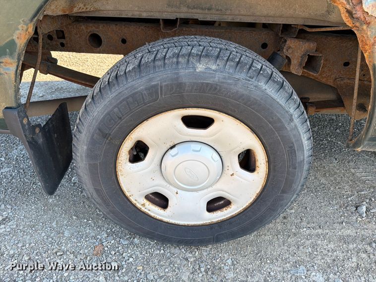 image for item FB8200 2007 Ford F150 pickup truck