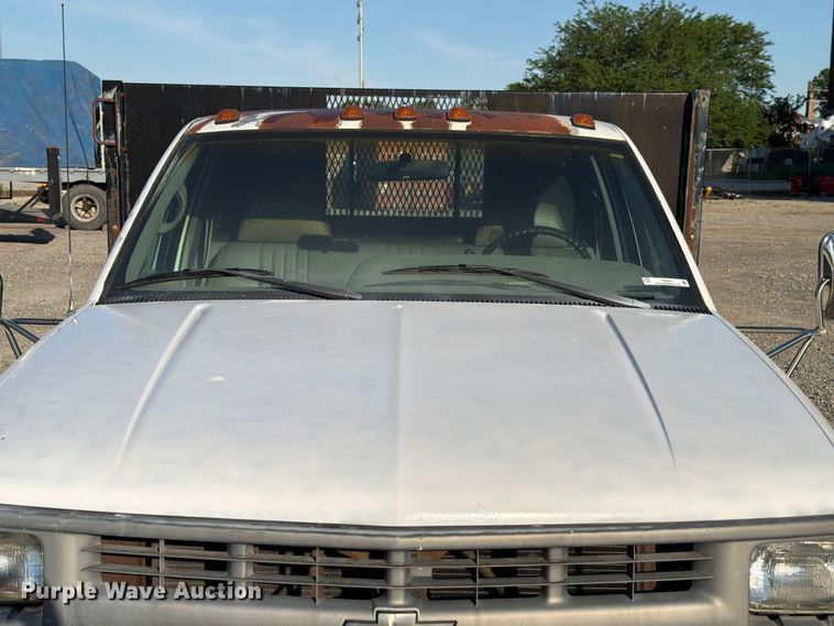 image for item FB8201 1995 Chevrolet C3500 dump flatbed pickup truck