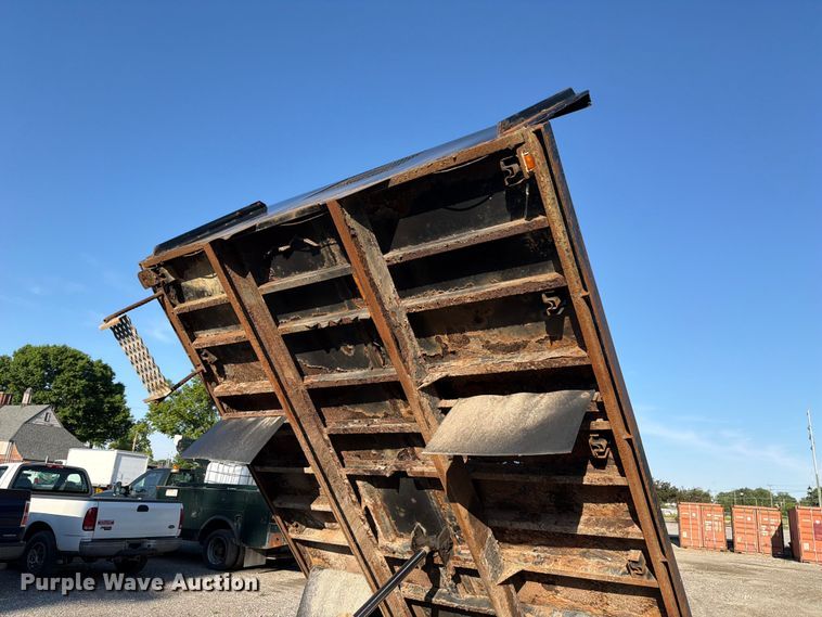 image for item FB8201 1995 Chevrolet C3500 dump flatbed pickup truck