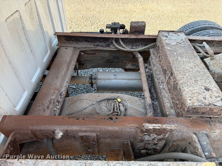 image for item FB8201 1995 Chevrolet C3500 dump flatbed pickup truck
