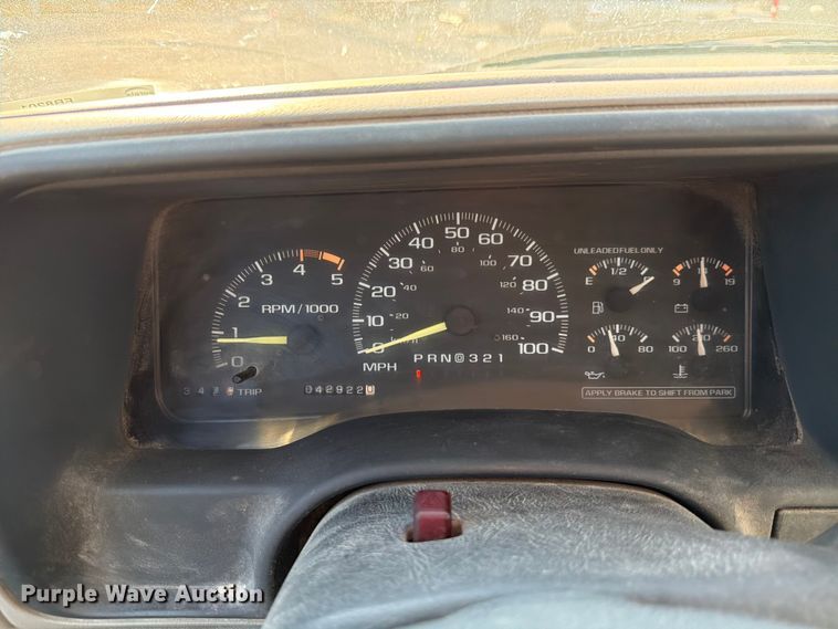 image for item FB8201 1995 Chevrolet C3500 dump flatbed pickup truck