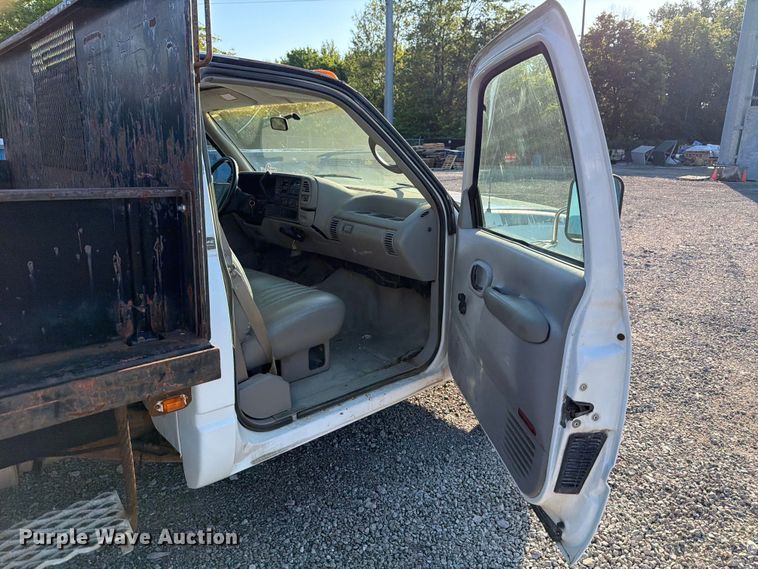 image for item FB8201 1995 Chevrolet C3500 dump flatbed pickup truck